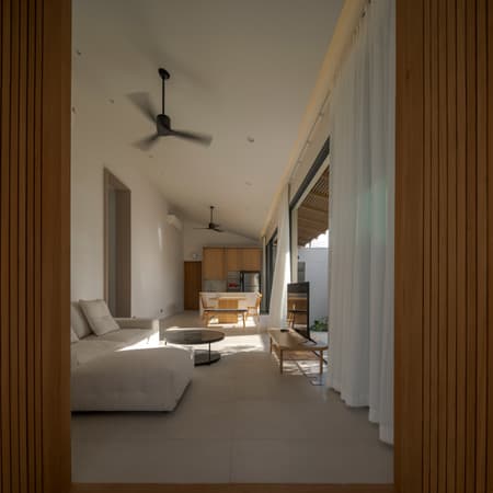 Baan Tectonix House